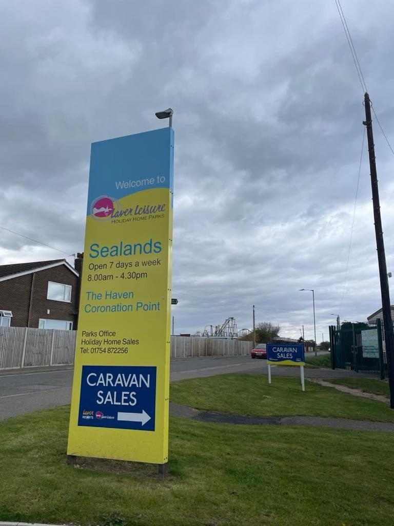 Baileys Caravan Sealands - Dog Friendly Ingoldmells Bagian luar foto