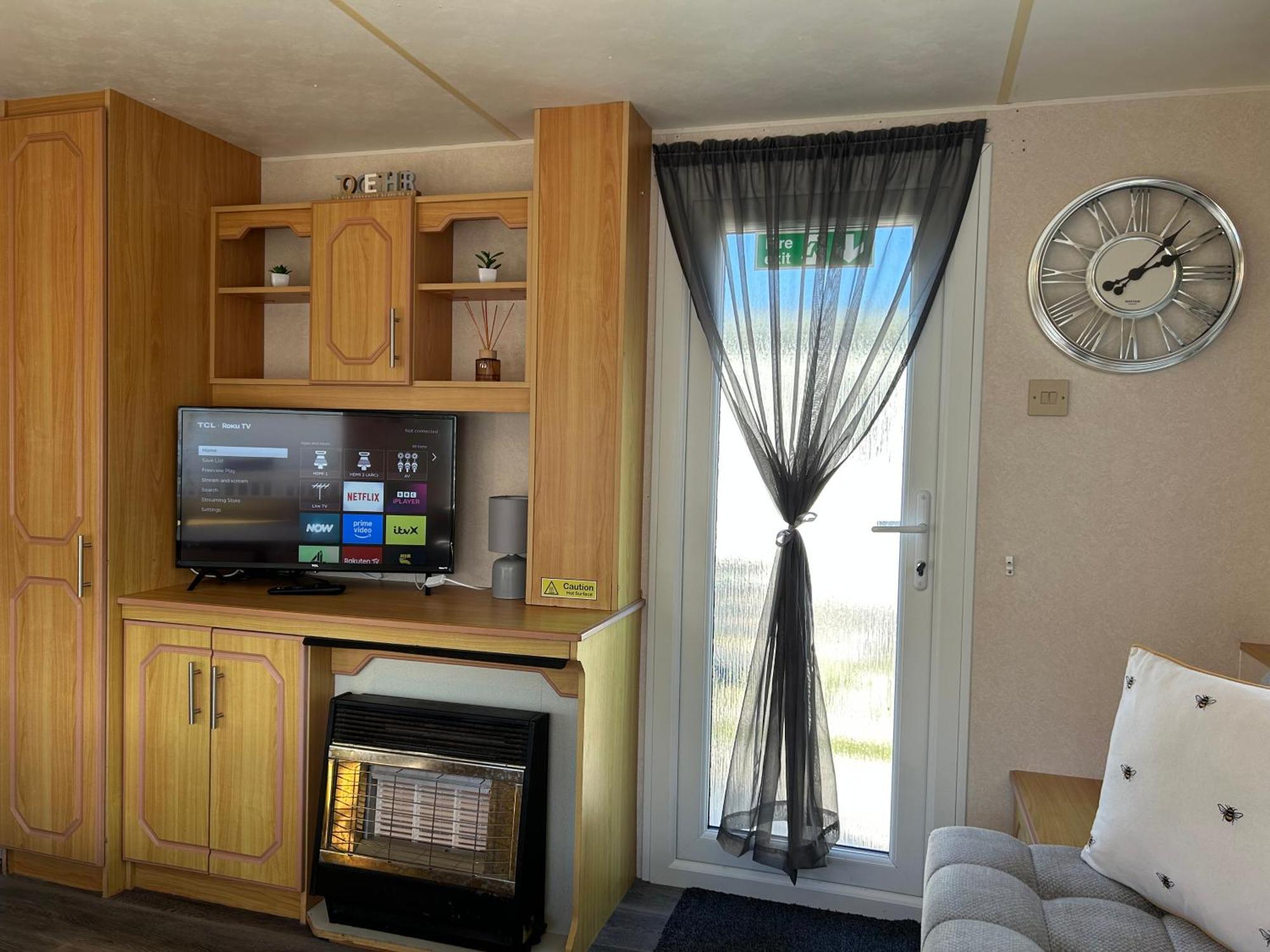 Baileys Caravan Sealands - Dog Friendly Ingoldmells Bagian luar foto